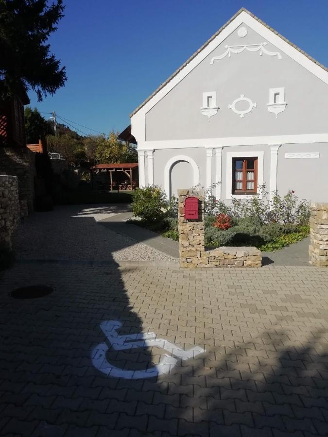Hotel Aracsi Vendeghaz Balatonfüred Exterior foto
