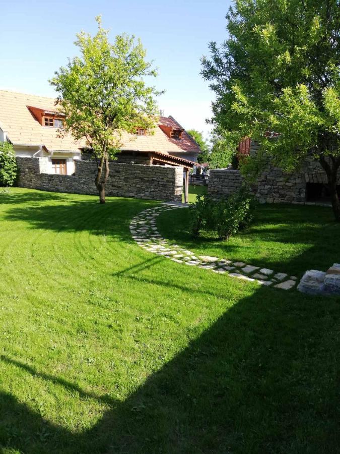 Hotel Aracsi Vendeghaz Balatonfüred Exterior foto